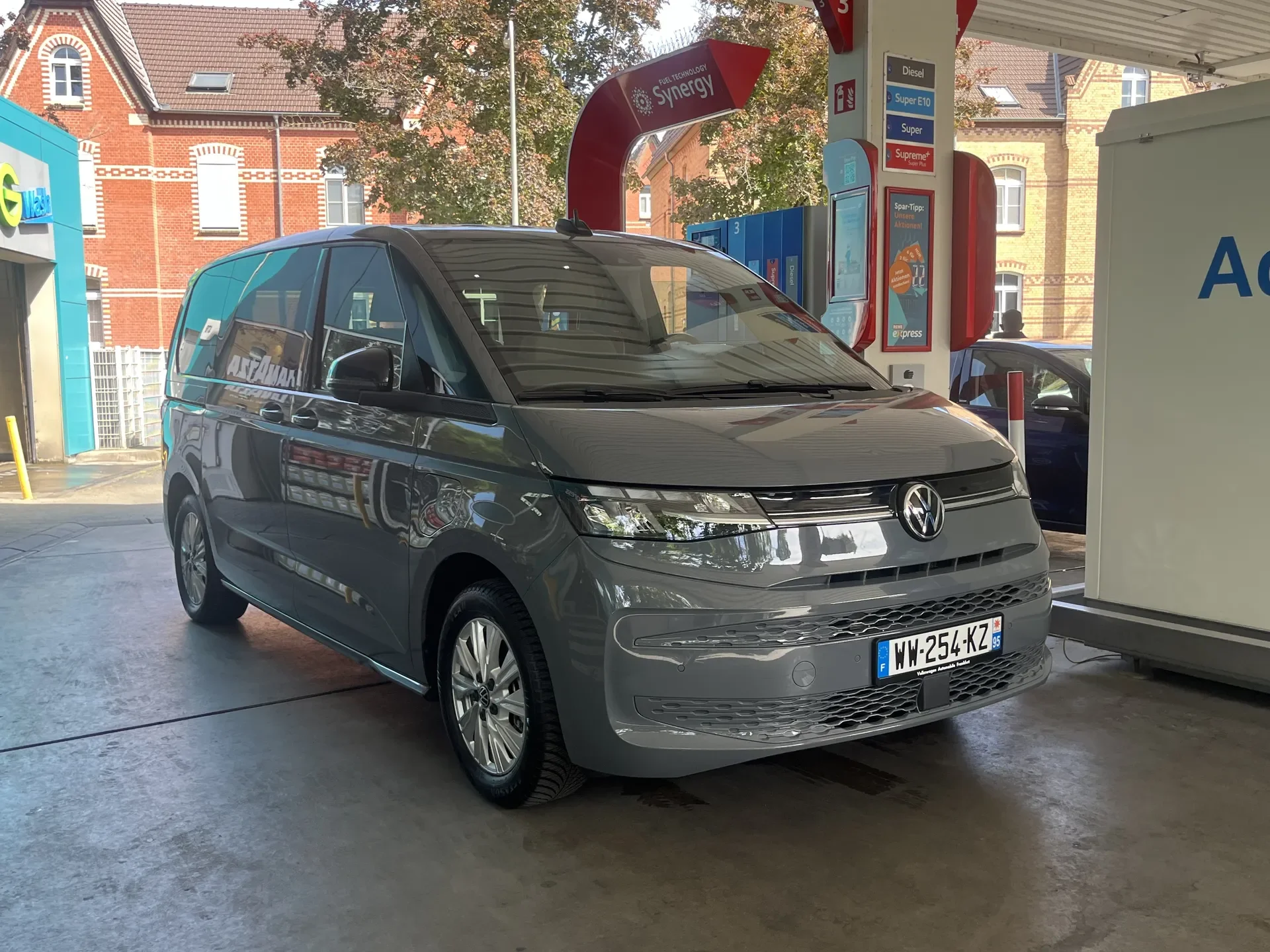 Volkswagen T7 Multivan 2023 Essence 218 ch