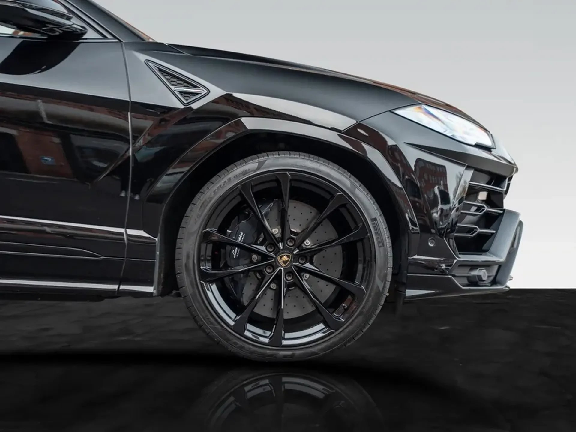 Lamborghini Urus 2021 Essence 650 ch