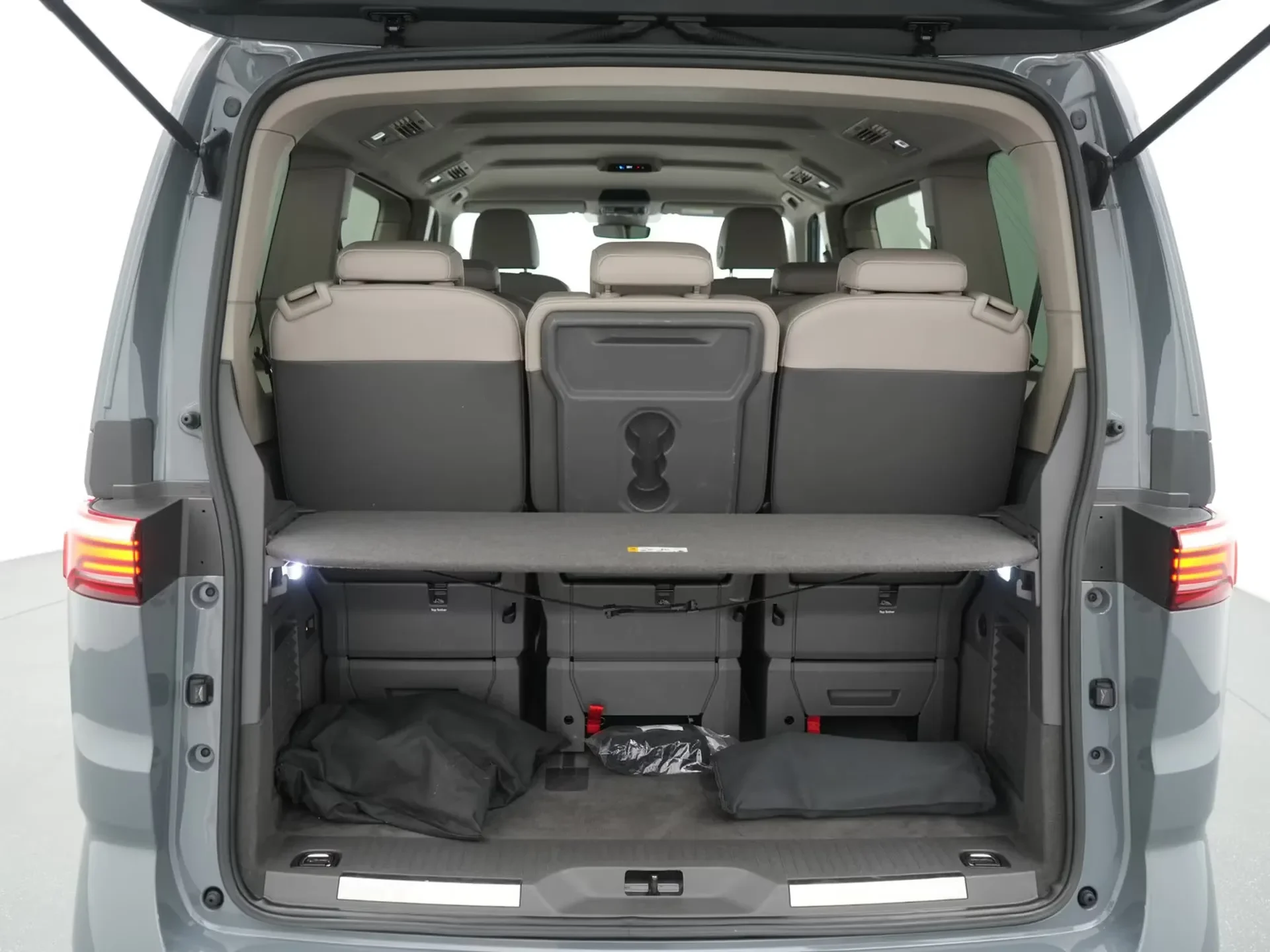 Volkswagen T7 Multivan 2023 Essence 218 ch
