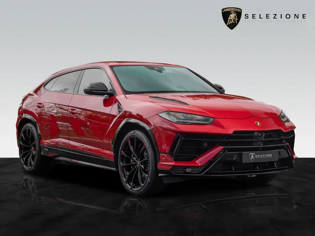 Lamborghini Urus 2025 Essence 666 ch