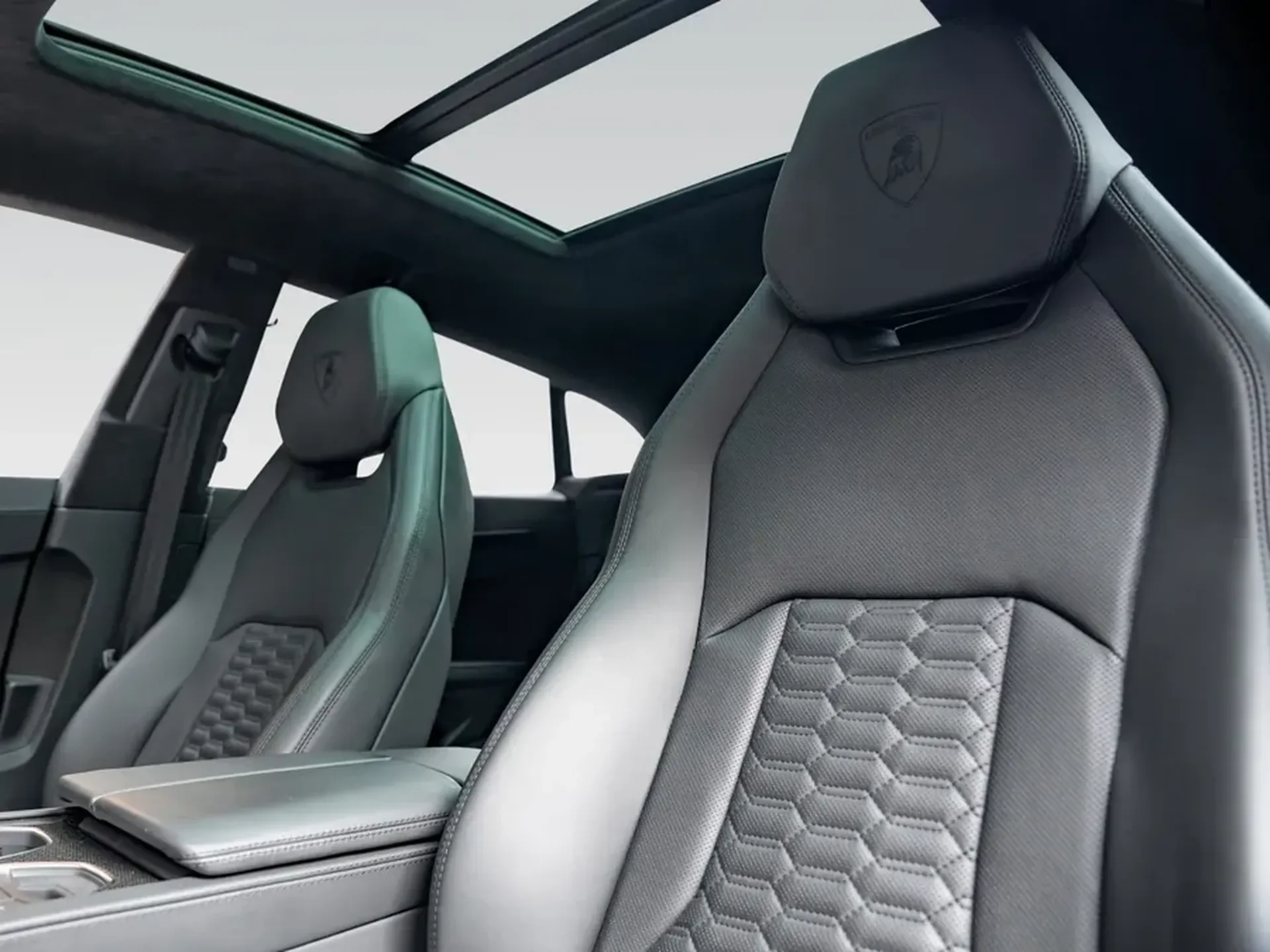 Lamborghini Urus 2021 Essence 650 ch