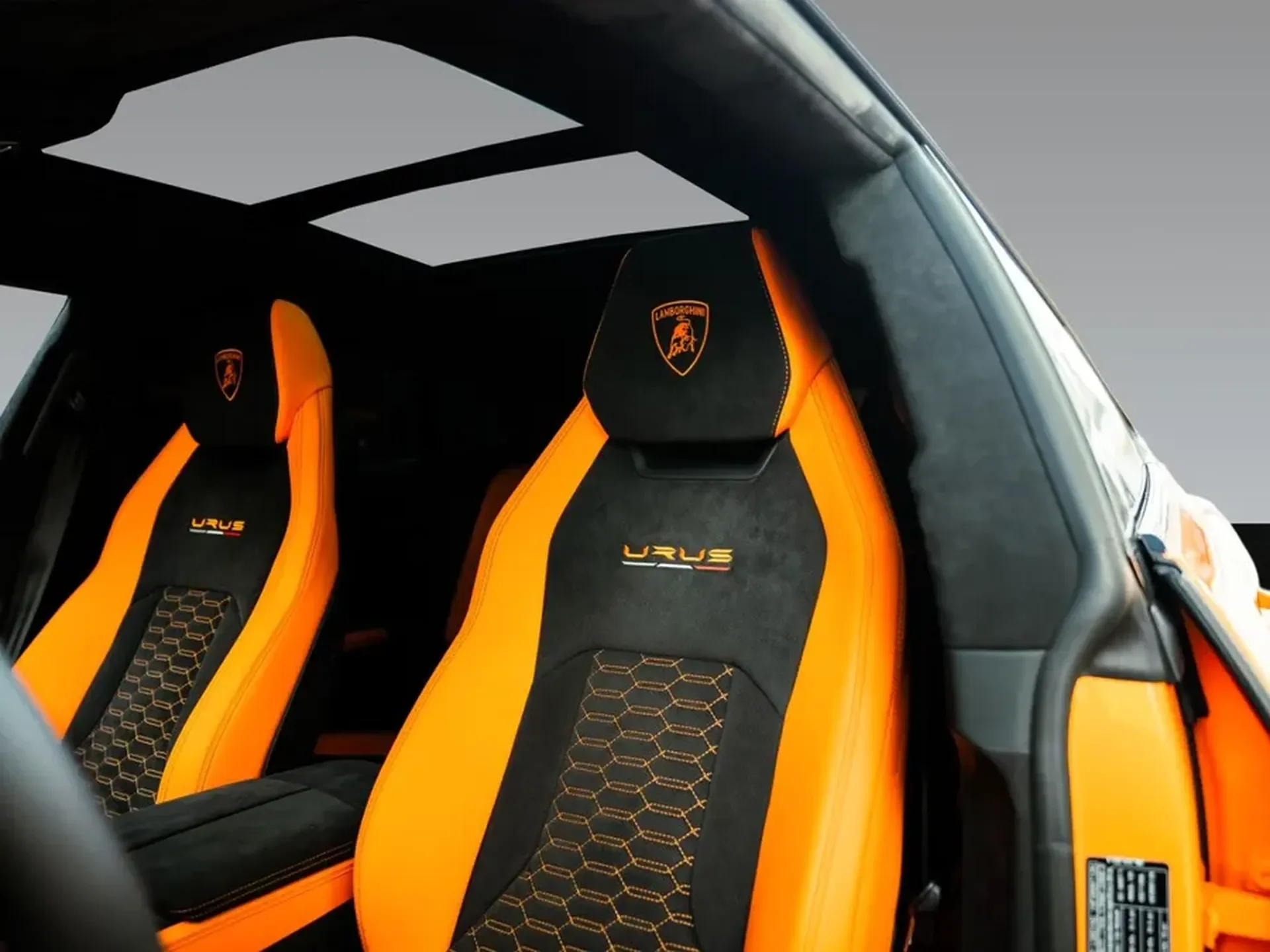 Lamborghini Urus 2022 Essence 650 ch