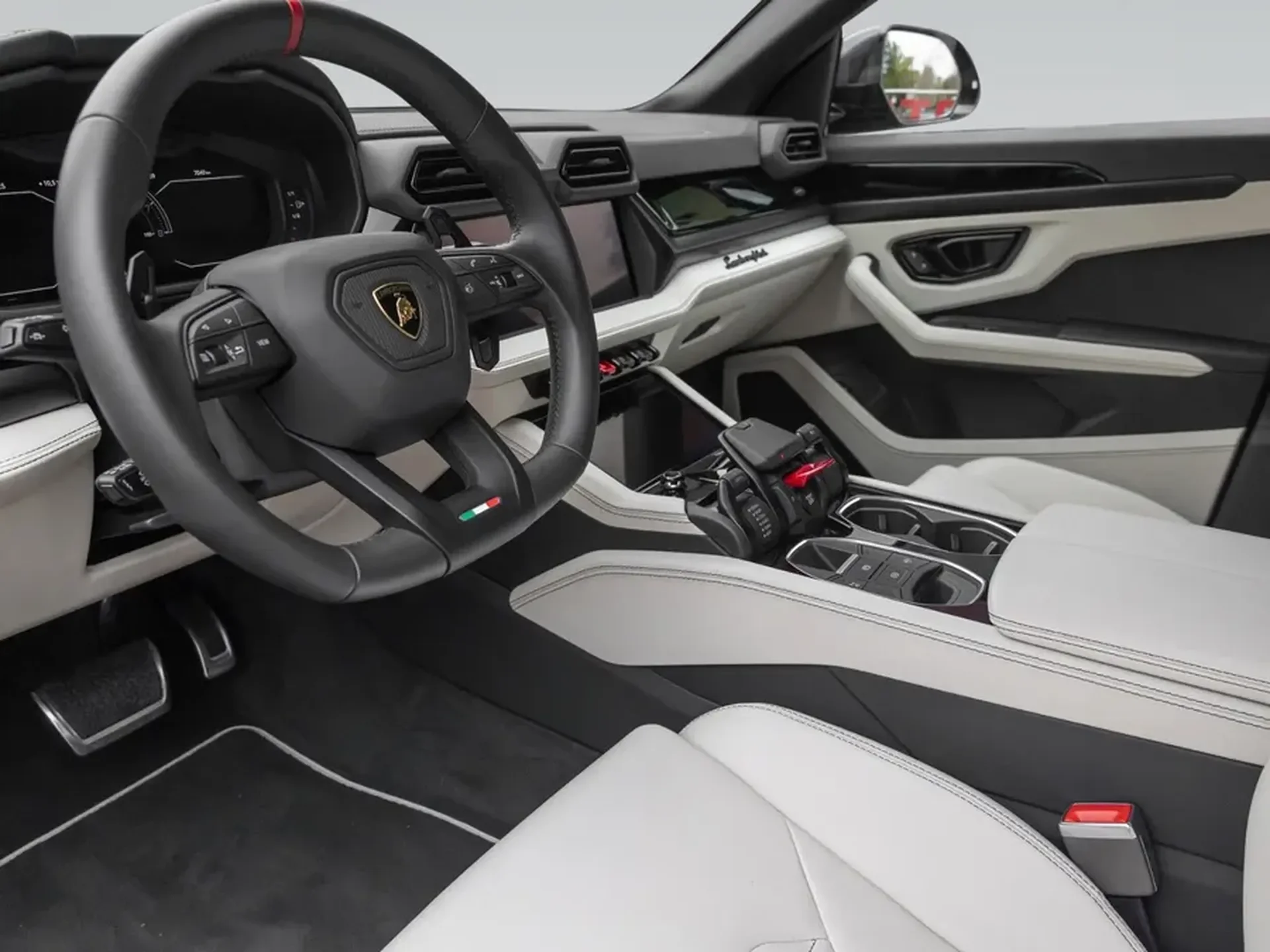 Lamborghini Urus 2025 Essence 799 ch