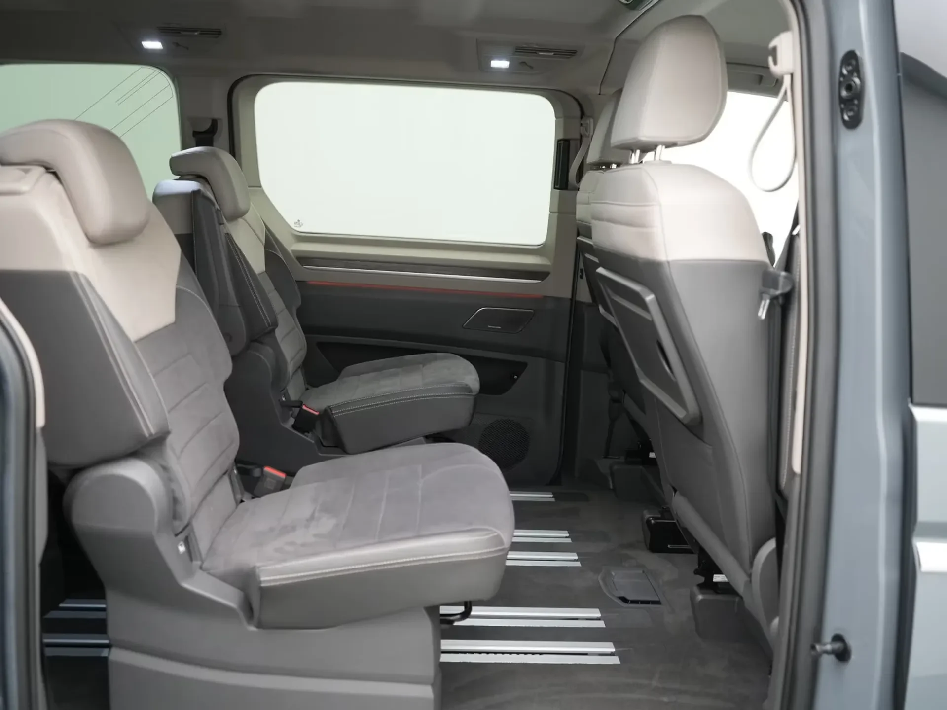 Volkswagen T7 Multivan 2023 Essence 218 ch