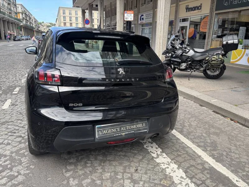 Peugeot 202 2020 Essence 178 ch