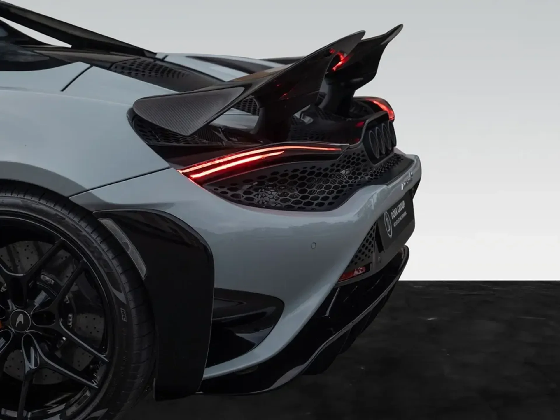 McLaren 765LT 2023 Essence 770 ch