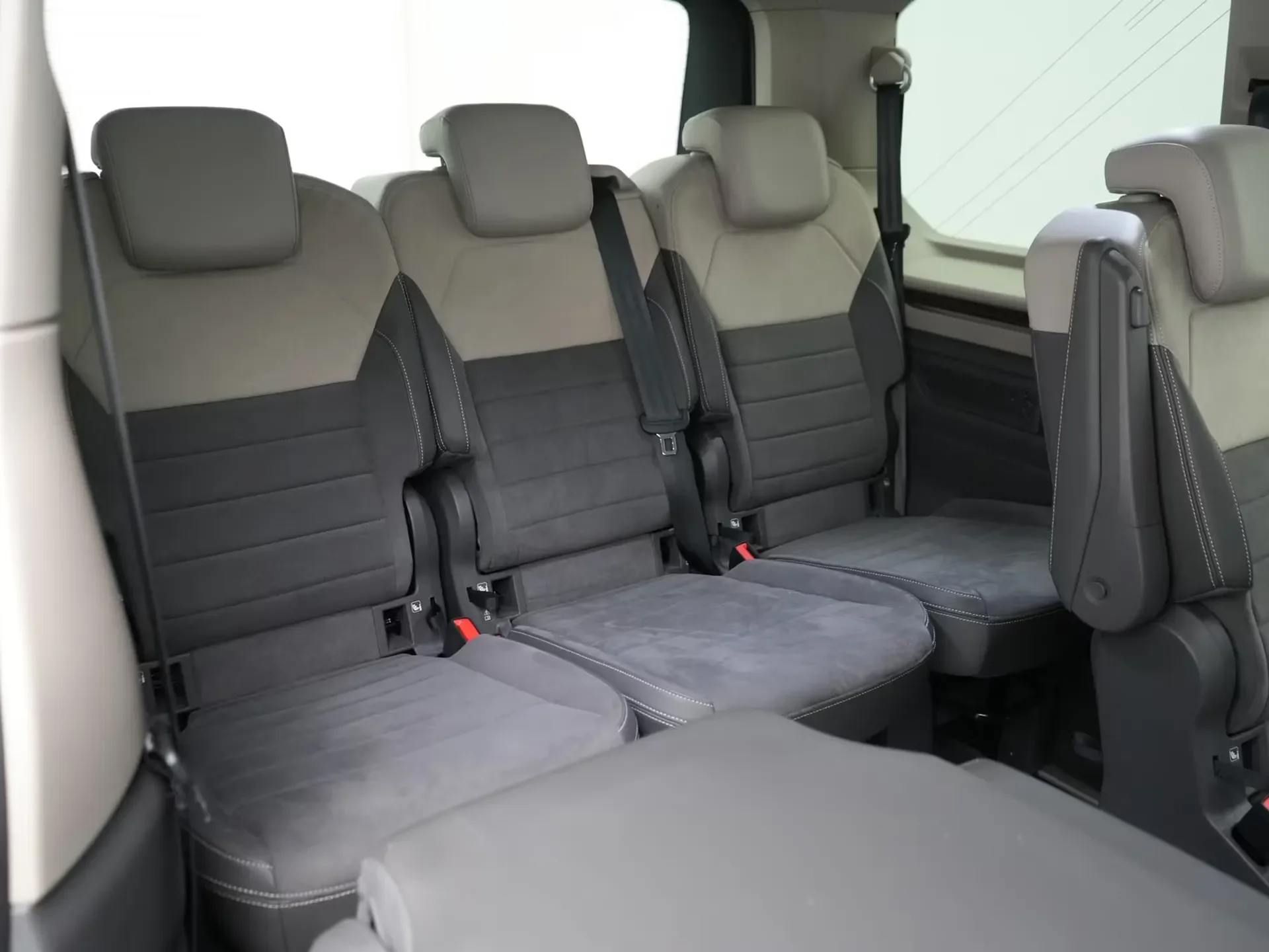 Volkswagen T7 Multivan 2023 Essence 218 ch