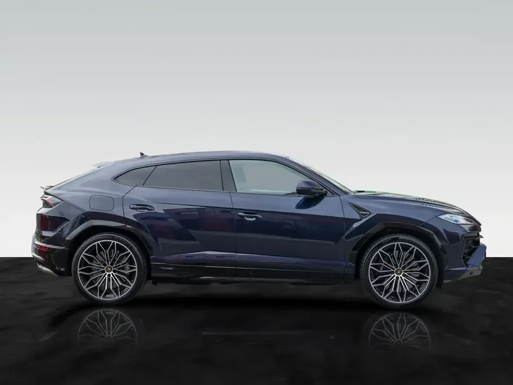 Lamborghini Urus 2025 Essence 799 ch